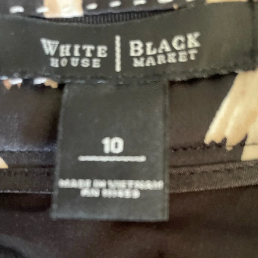 #165, White House Black Market Leopard Print Women's Skirt, size 10, worn once. - Picture 3 of 3